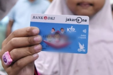 Program KJP Plus merupakan salah satu upaya Pemprov DKI Jakarta untuk memastikan akses pendidikan yang setara bagi seluruh lapisan masyarakat. (foto X/@aniesbaswedan)